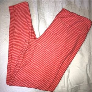 LuLaRoe Tall & Curvy Leggings